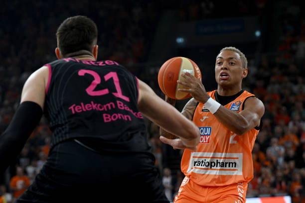 殊的进攻手 殊的进攻手