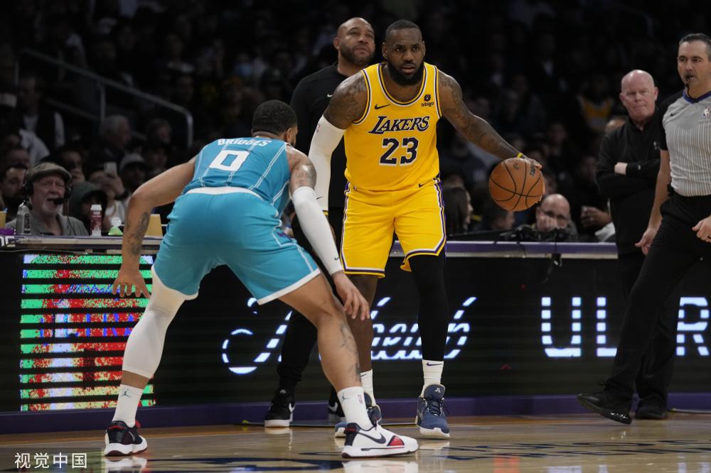 斯的团队合 斯的团队合